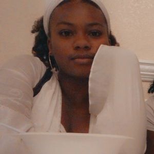 Meet your Posher, Kiara